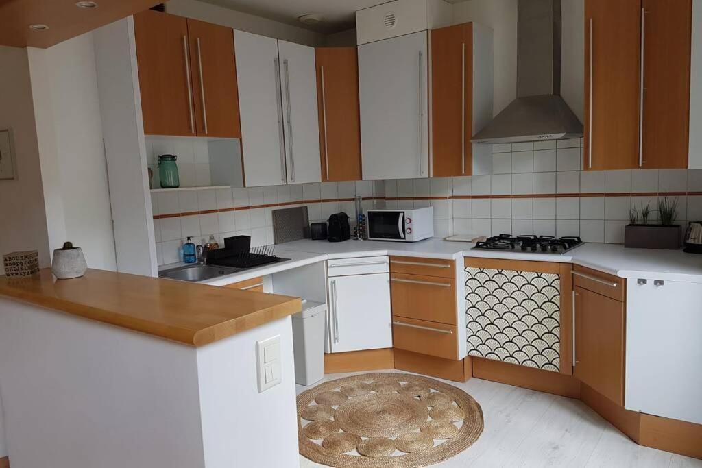 Tulle : Bel Appartement Lumineux En Centre Ville מראה חיצוני תמונה